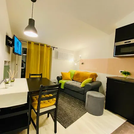 Apartment Moderno Al Centro