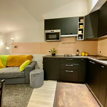 Moderno Al Centro Apartment